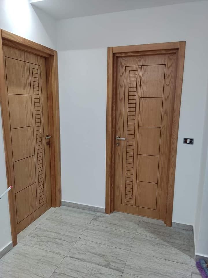 Portes intérieures en bois sculpté